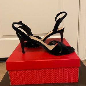 NWT Black strappy heels. Size 8.5